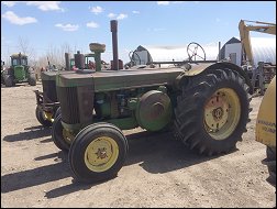 John Deere Model R